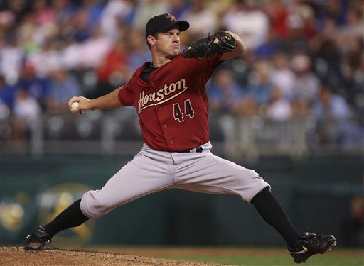 MLB: Astros 4, Reales 2; Oswalt domina a Kansas City