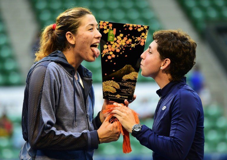 Muguruza y Suárez avanzan de ronda en el Torneo de Wuhan