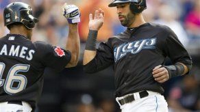 Bautista se lesiona el tobillo derecho