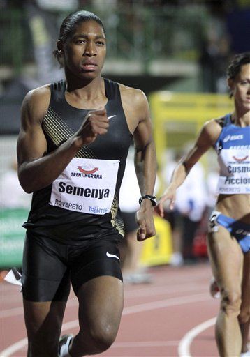 Semenya va por el oro en Juegos de la Mancomunidad