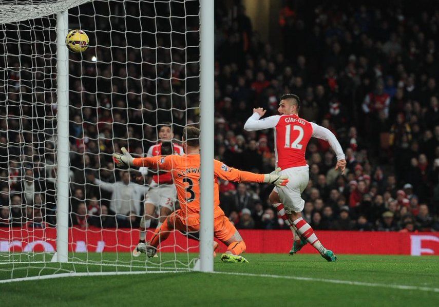 Arsenal gana 4-1 al Newcastle con doblete de Santi Cazorla