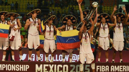 Maduro condecora a selección de básquet de Venezuela, campeona de América