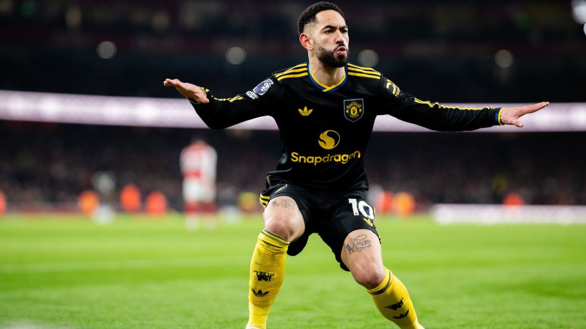 Manchester United le gana al Arsenal con golazo de Matheus Cunha