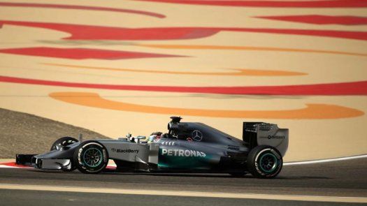 Hamilton logra el mejor tiempo en los primeros ensayos de Bahréin