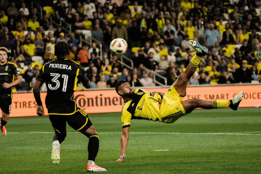 Aníbal Godoy marca golazo en el empate de Nashville ante Columbus Crew