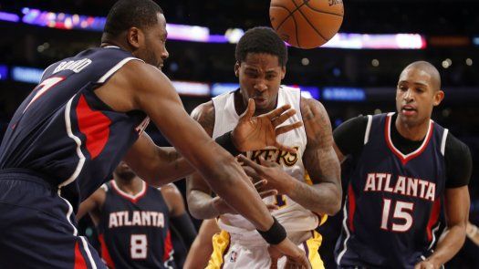 Hawks dan descanso a varios titulares y ganan a Lakers 91-86