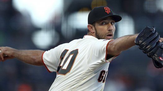 Bumgarner y Gigantes derrotan 3-0 a Padres