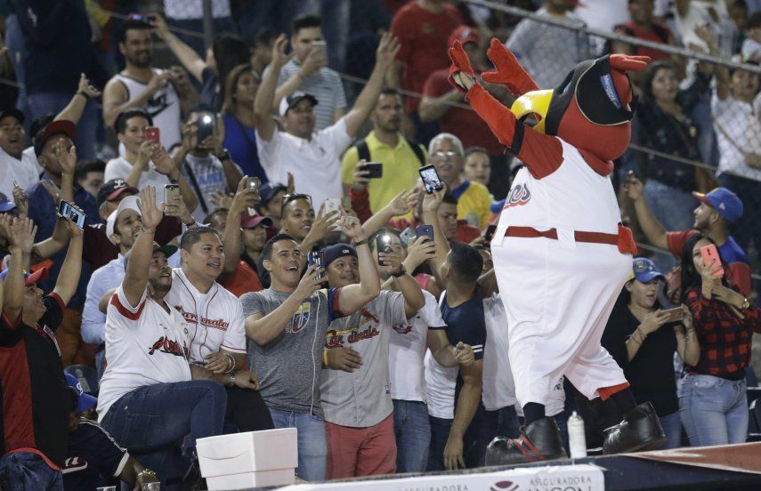 Venezolanos se desahogan en Serie del Caribe
