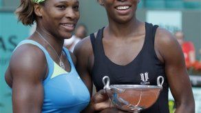 Las hermanas Williams ganan el tí­tulo de dobles en Roland Garros
