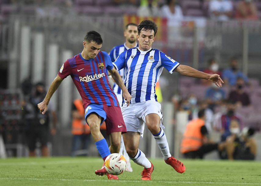 Pedri renueva hasta 2026 con el Barcelona con una cláusula de 1.000 millones de euros