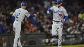 Bellinger pega 47mo jonrón y guía a Dodgers ante Gigantes