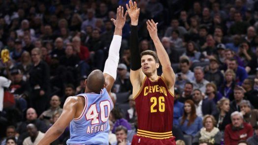 Cleveland sigue líder del Este y Miami logra 12 victorias seguidas