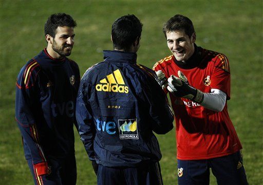 Mundial: Chile-España, un duelo de Rojas que atacan hasta morir