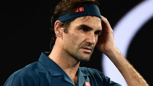 Federer pierde su corona en Australia al caer en octavos con Tsitsipas
