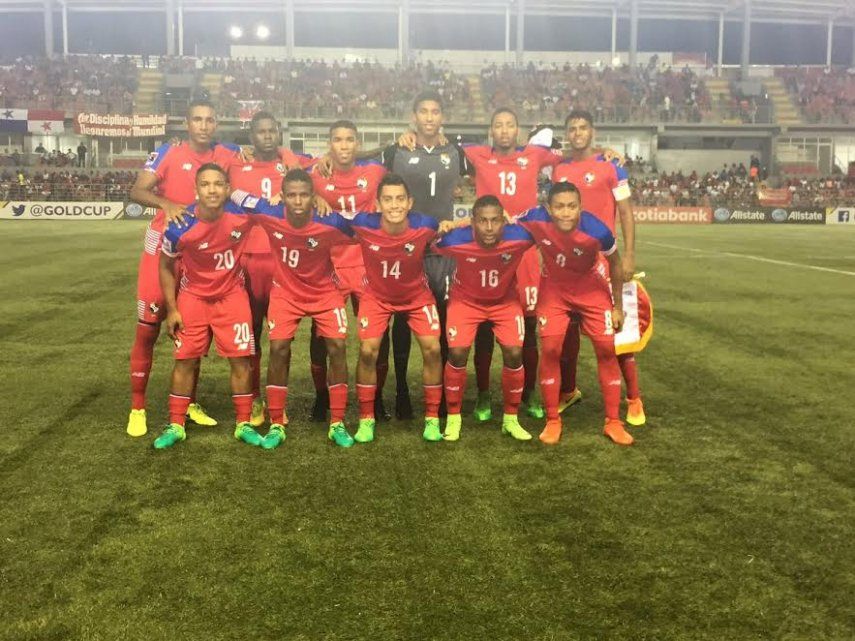 Panamá le gana a Curazao y está en el triangular final