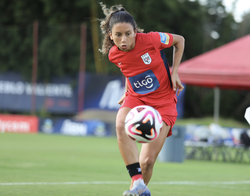 Panamá Femenina: Schiandra González estará de baja varias semanas por lesión