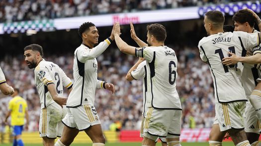 El Real Madrid vence al Cádiz y huele a campeonato de LaLiga