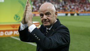 Infantino: Irán debe permitir acceso de mujeres a estadios