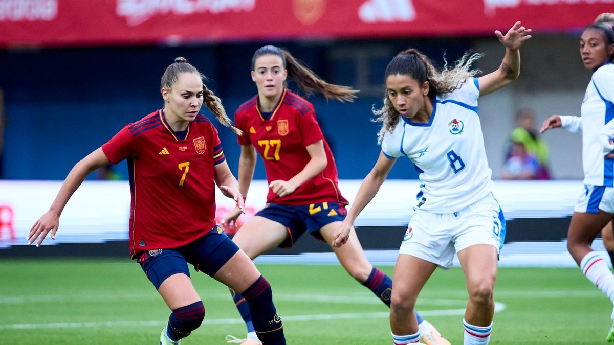 Irene Guerrero: Gol y dos asistencias en la primera parte vs Panamá