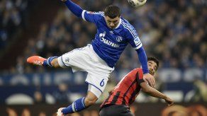 Schalke supera 2-0 al Hertha y es segundo lugar