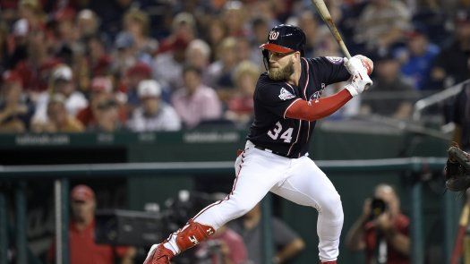 Harper tiene a los Filis pensando en el mes de octubre