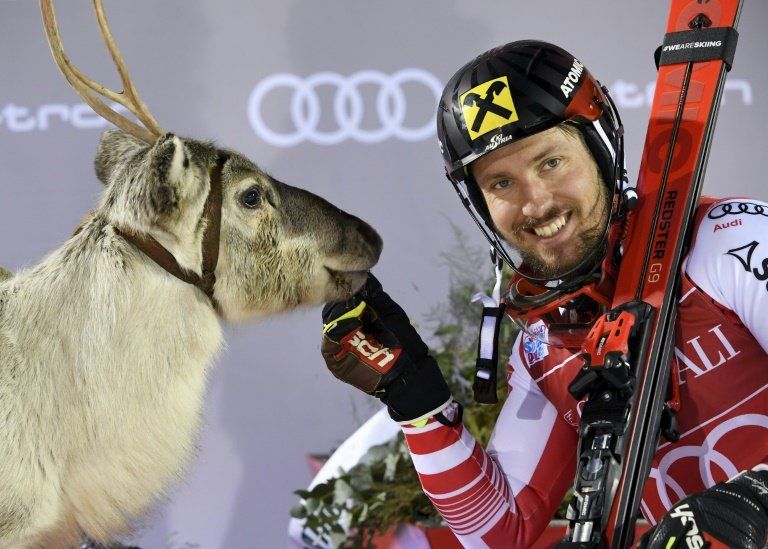 El favorito Marcel Hirscher debuta con victoria en Copa del Mundo de esquí alpino