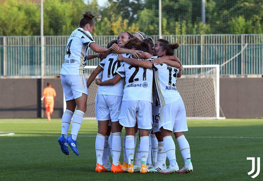 El fútbol femenino regresa en Italia tras seis meses interrumpido