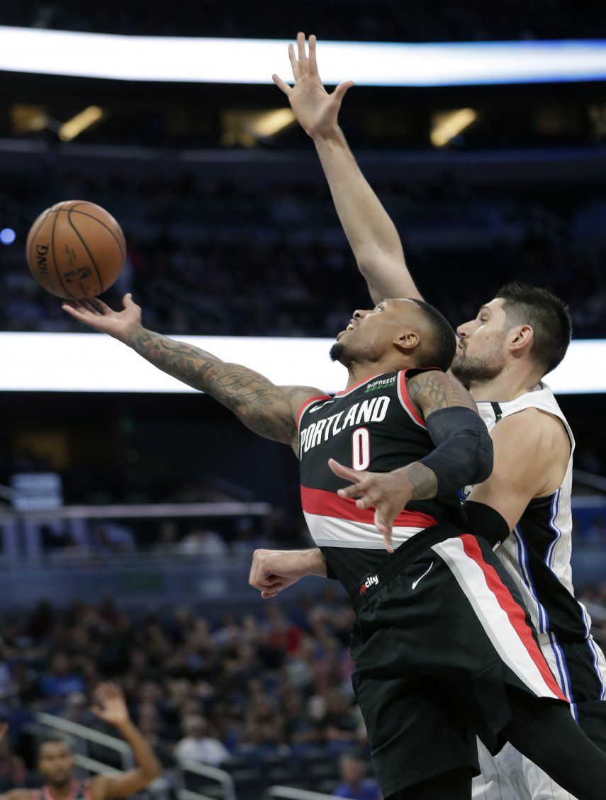 Lillard anota 41 puntos; Blazers vencen a Magic