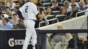 Yanquis aún no deciden si Jeter irá a lista de lesionados