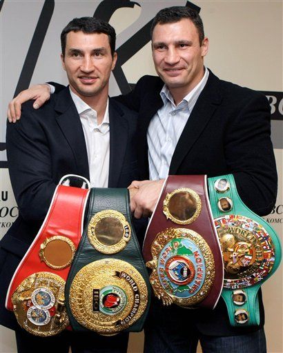 Los Klitschkos quieren adueñarse de todas las coronas