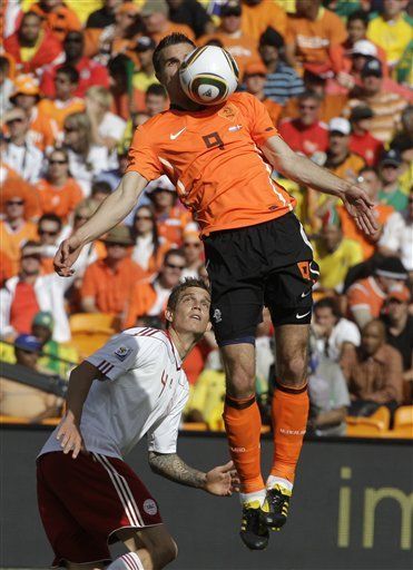 Mundial: Autogol adelanta 1-0 a Holanda sobre Dinamarca