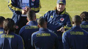 América: Gómez no pondrá un hombre sobre Messi