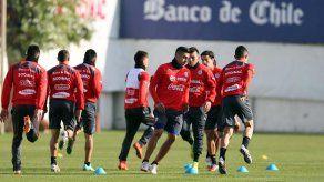 Mineros sobrevivientes alientan a la Roja