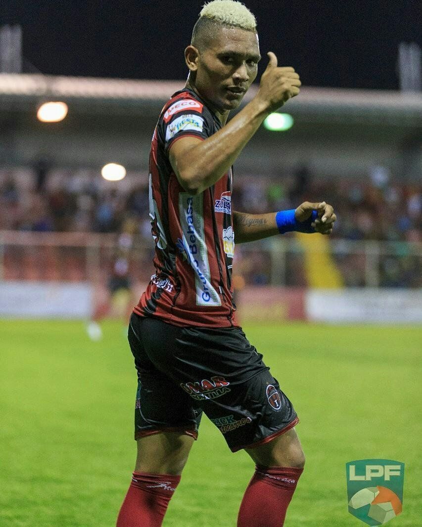 Cae invicto de Plaza; Sporting empata con doblete de Dinolis