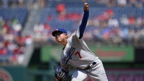 Dodgers propinan a Strasburg 1ra derrota de la campaña