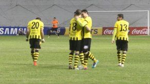 Tres punteros en torneo paraguayo