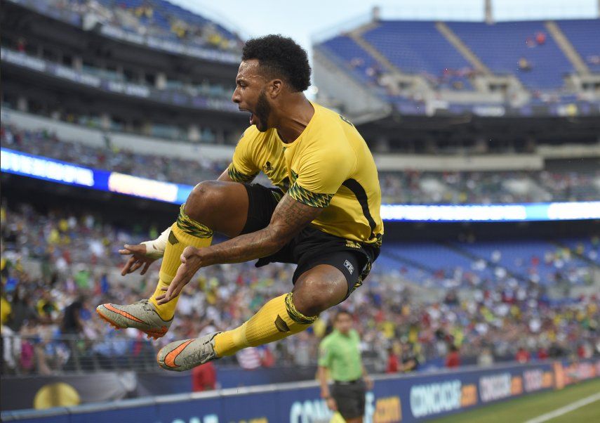 Jamaica supera 1-0 a Haití y se mide con EEUU en semis