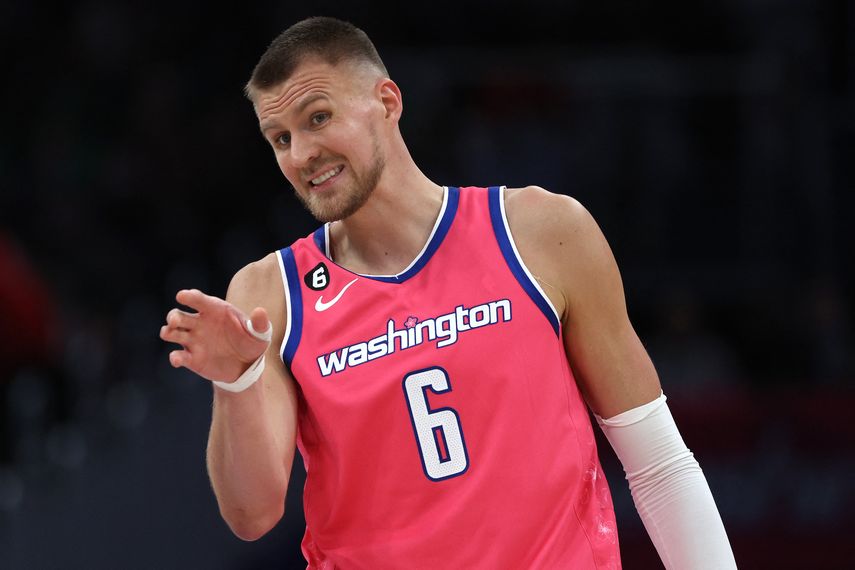 NBA: Los Celtics dan la bienvenida a Kristaps Porzingis