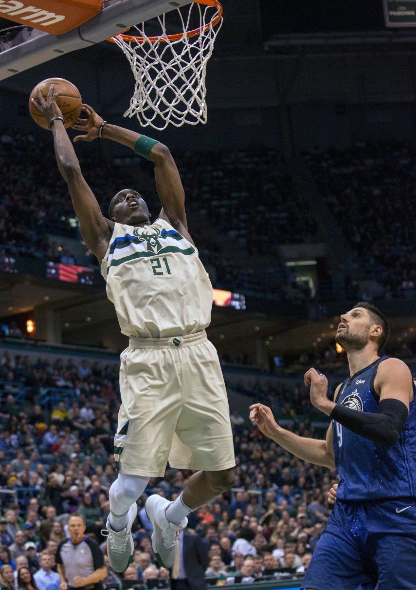 Bucks cierran temporada en casa con triunfo ante el Magic