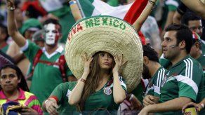 Mundial: Mexicanos varados en Recife