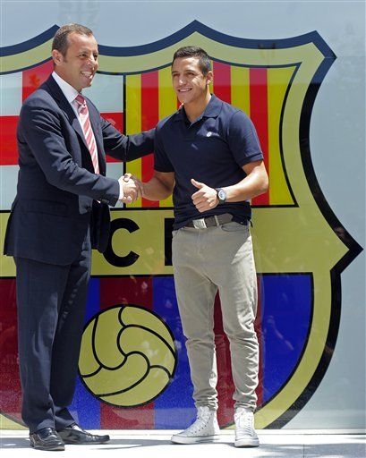 Alexis Sánchez quiere aprender de los mejores en el Barsa