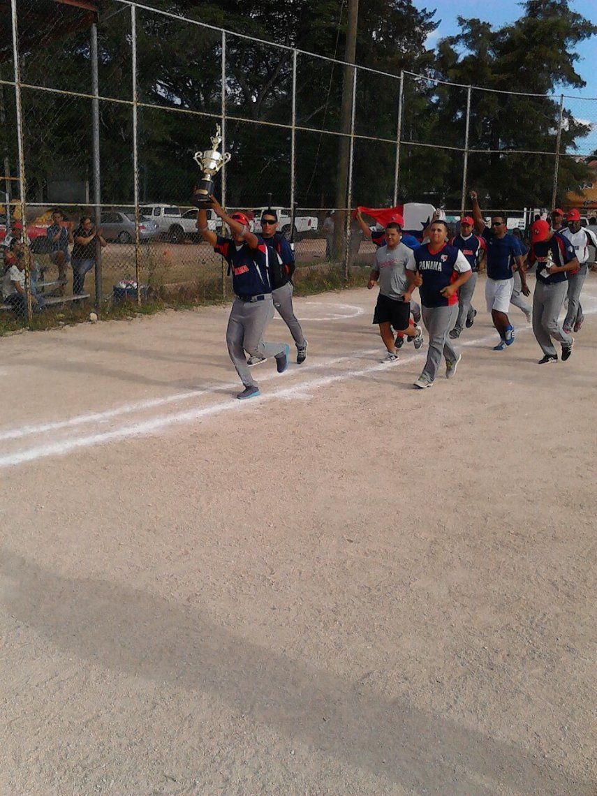 Panamá se queda con el oro del Centroamericano de Softbol