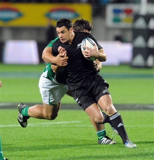 Nueva Zelanda vence a Irlanda en rugby 66-28