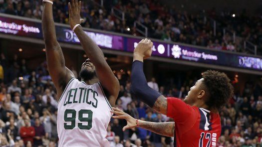 Crowder rompe el empate y Celtics ganan 119-117 a Wizards