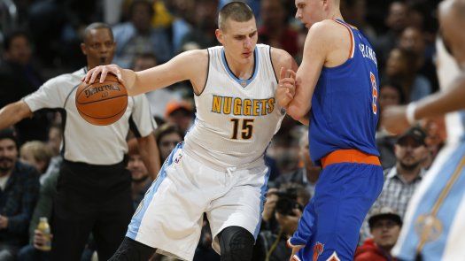 Faried logra doble doble en victoria de Nuggets