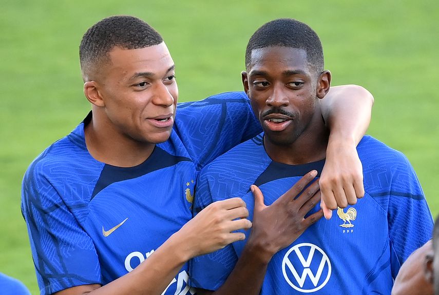 Kylian Mbappé le da la bienvenida a Ousmane Dembélé al PSG