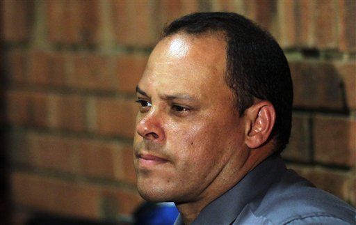 El propio detective de Pistorius enfrenta cargos