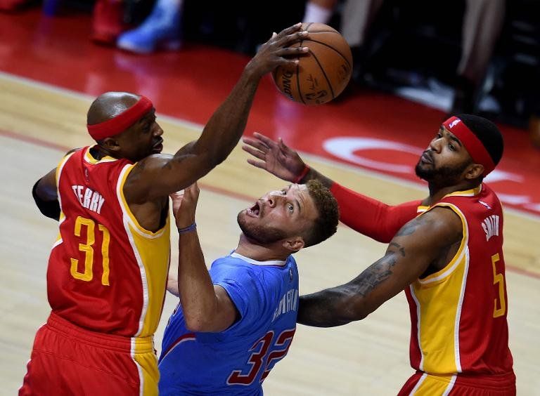 Los Clippers sorprenden a los Rockets y dan el primer golpe