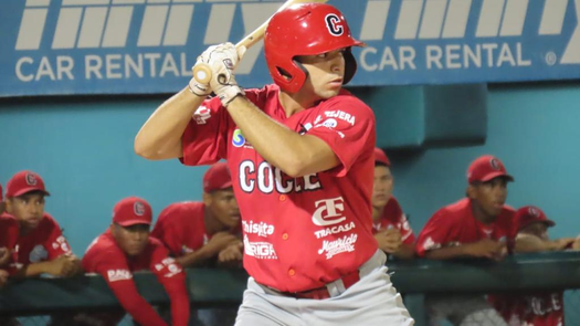 Béisbol Juvenil 2025: Luis Escudero conquista la triple corona