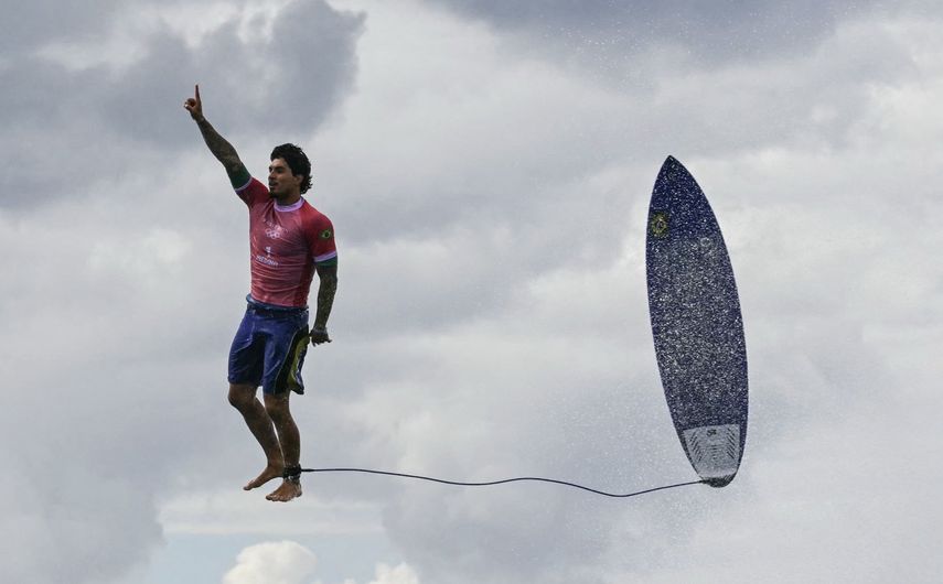 París 2024: Gabriel Medina brilló con su actuación en Teahupoo